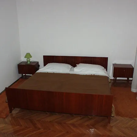 Seaside Holiday House - 690 Σπίτι διακοπών Pašman